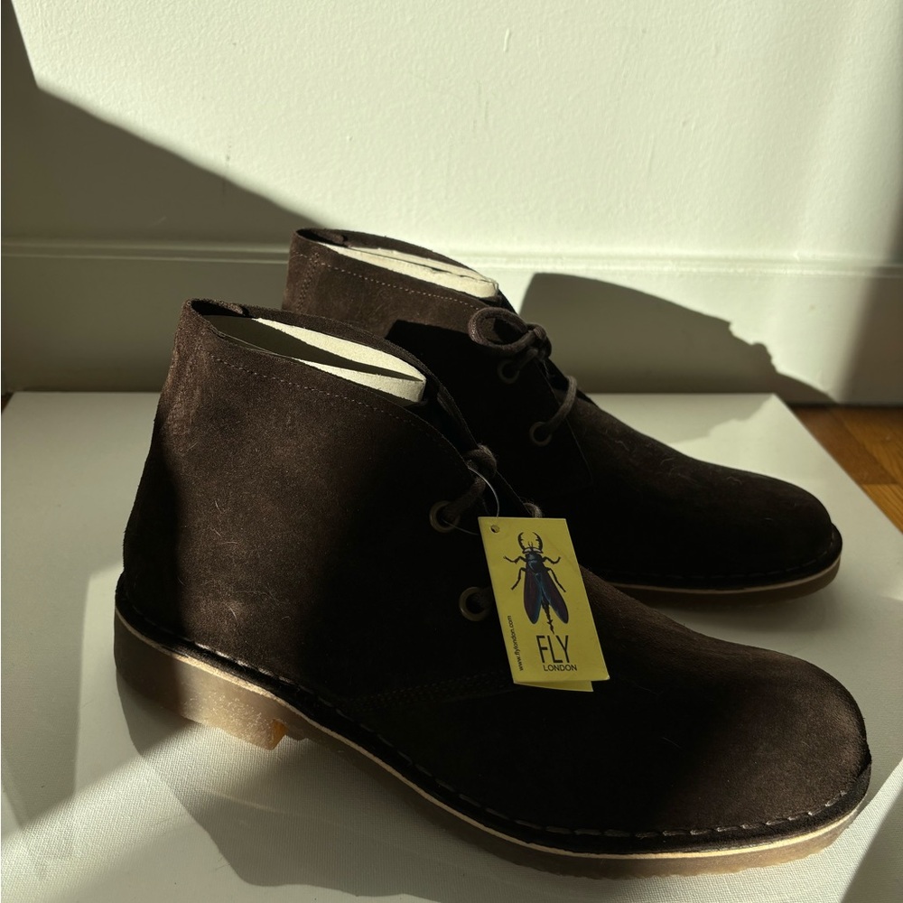 Men’s suede boots